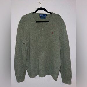 Ralph Lauren Men’s Lambs Wool V-neck sweater